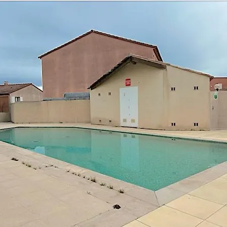 T2 Avec Piscine A Sainte-maxime, Calme, Proche Commerces Et Loisirs. - Fr-1-226-537 *