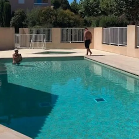 T2 Avec Piscine A Sainte-maxime, Calme, Proche Commerces Et Loisirs. - Fr-1-226-537 Apartment Sainte-Maxime